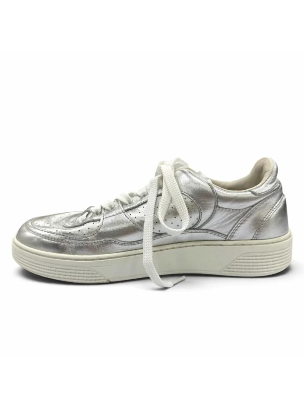 Chanel CC Logo Lace-up Leather Low Top Sneakers Silver